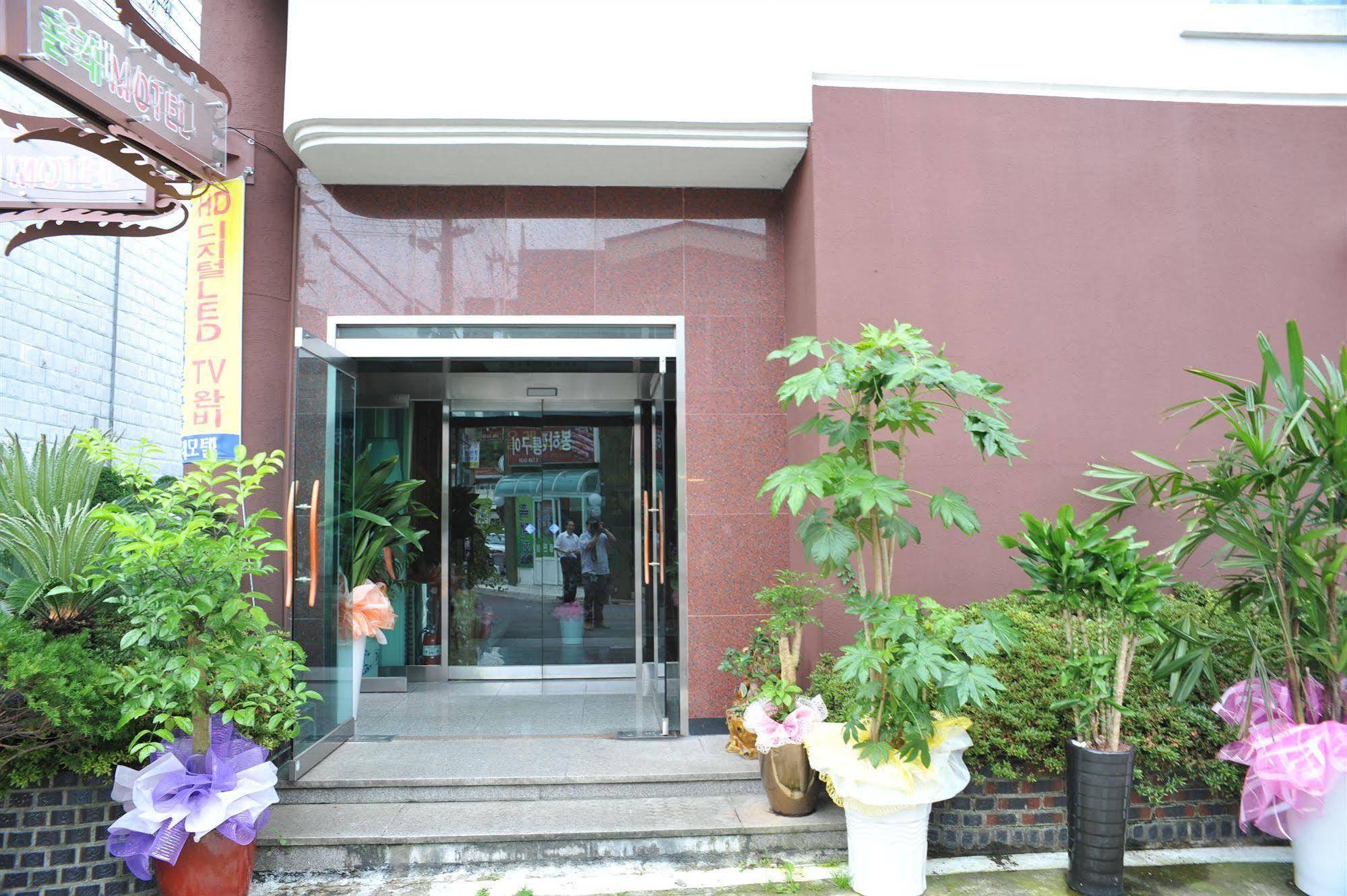 Jeju Olleh Hotel Esterno foto